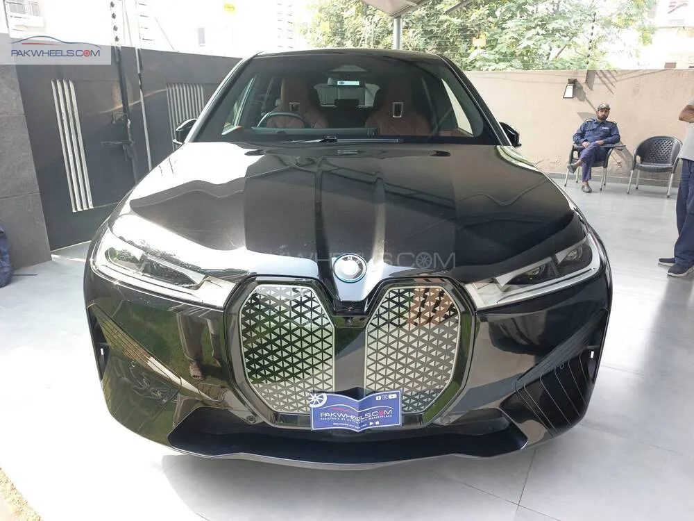 BMW iX 2023 for Sale in Lahore BMW iX 2023 for Sale in Lahore Image-1