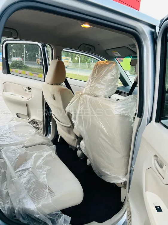 Daihatsu Move 2025 for Sale in Gujrat Daihatsu Move 2025 for Sale in Gujrat Image-10