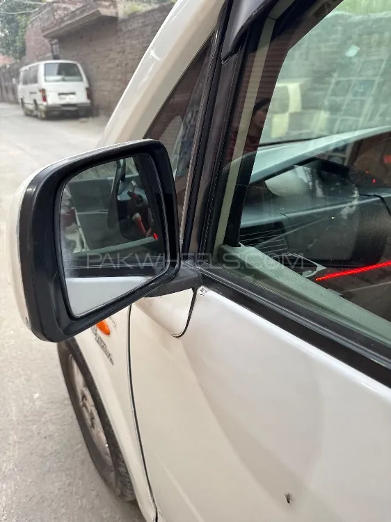 Daihatsu Move 2007 for Sale in Lahore Daihatsu Move 2007 for Sale in Lahore Image-8