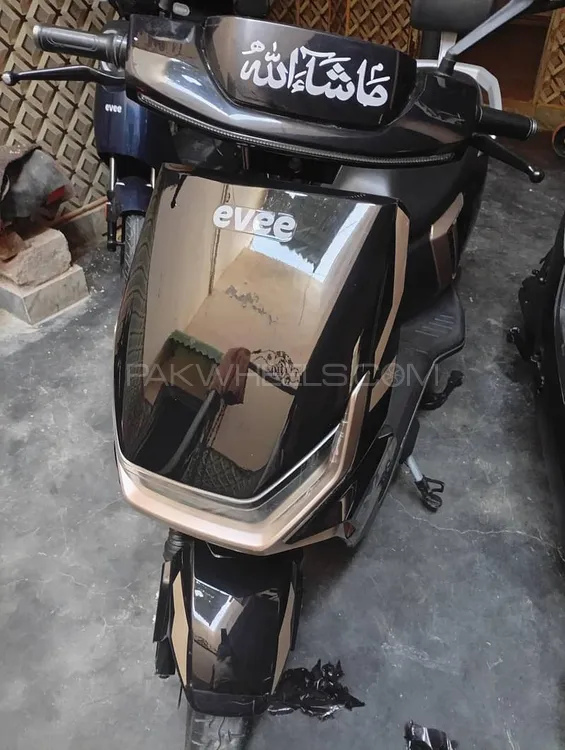 Evee Gen-Z 2025 for Sale Evee Gen-Z 2025 for Sale Image-3