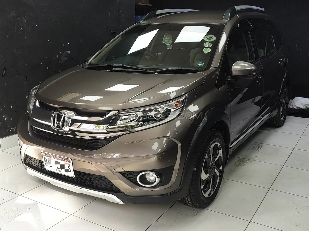 Honda BR-V 2017 for Sale in Karachi Honda BR-V 2017 for Sale in Karachi Image-2