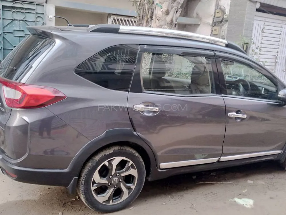 Honda BR-V 2018 for Sale in Karachi Honda BR-V 2018 for Sale in Karachi Image-5