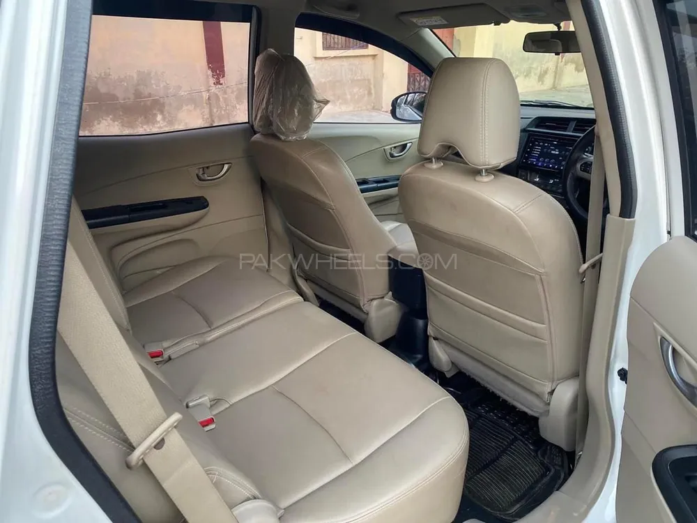 Honda BR-V 2021 for Sale in Karachi Honda BR-V 2021 for Sale in Karachi Image-10