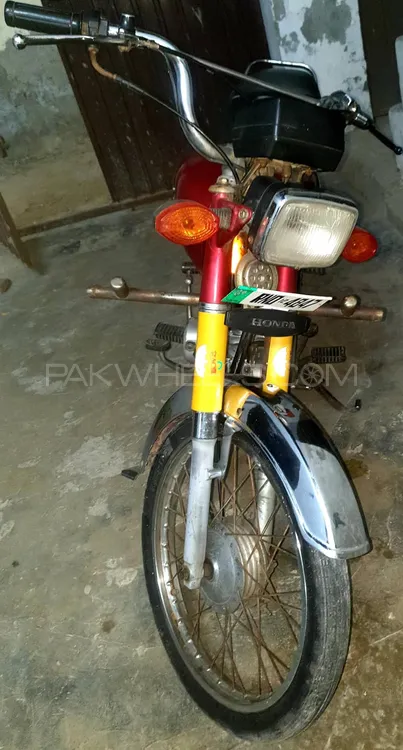 Honda CD 70 2012 for Sale Honda CD 70 2012 for Sale Image-12