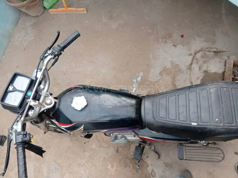 Honda CD 70 2017 for Sale Honda CD 70 2017 for Sale Image-2