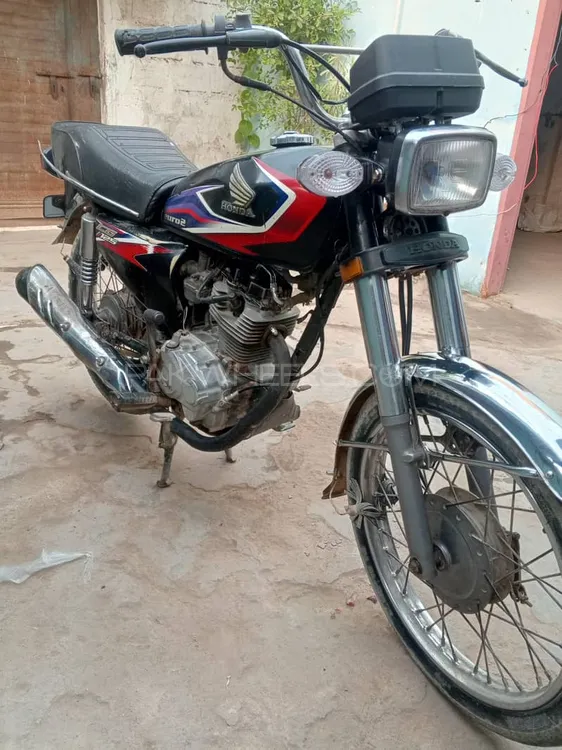 Honda CD 70 2017 for Sale Honda CD 70 2017 for Sale Image-3