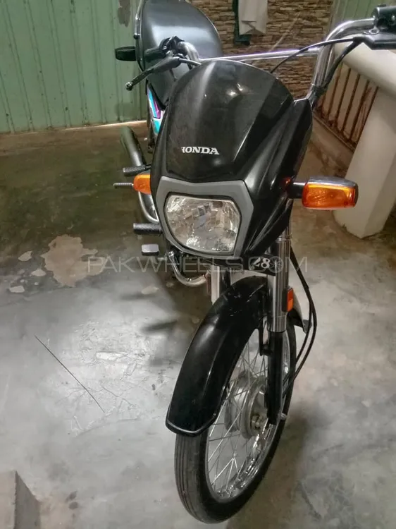 Honda CD 70 Dream 2024 for Sale Honda CD 70 Dream 2024 for Sale Image-2