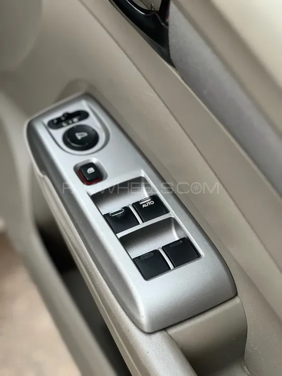 Honda City 2015 for Sale in Lahore Honda City 2015 for Sale in Lahore Image-10