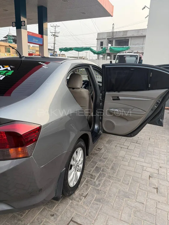 Honda City 2014 for Sale in Multan Honda City 2014 for Sale in Multan Image-7