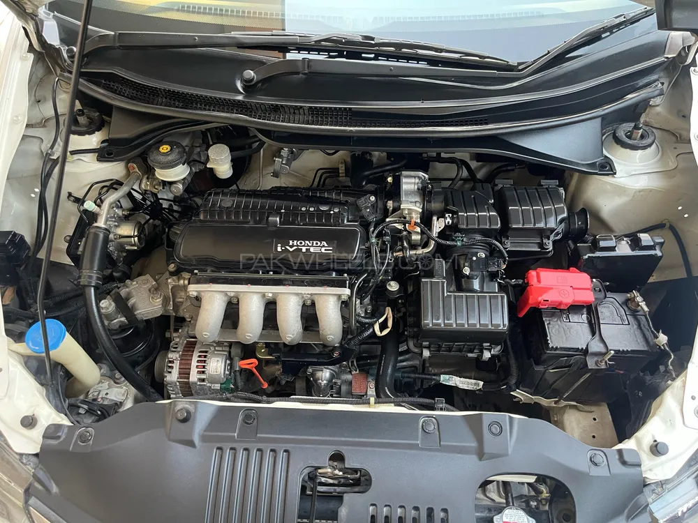 Honda City 2015 for Sale in Rawalpindi Honda City 2015 for Sale in Rawalpindi Image-8