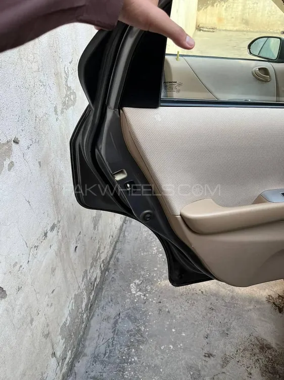 Honda City 2006 for Sale in Okara Honda City 2006 for Sale in Okara Image-1