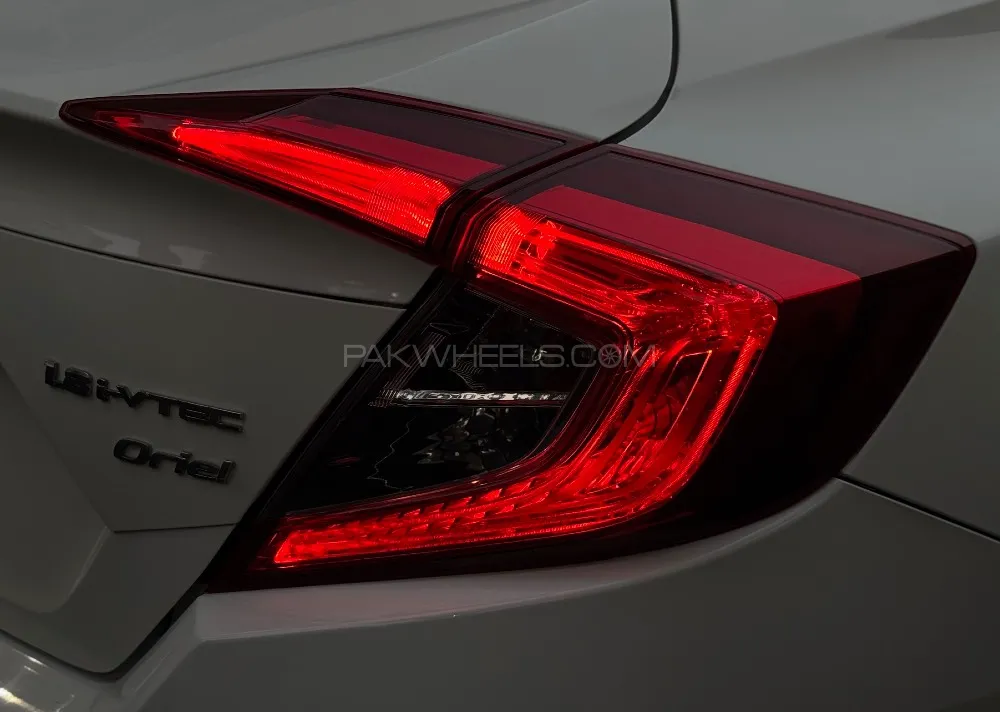Honda Civic 2017 for Sale in Lahore Honda Civic 2017 for Sale in Lahore Image-11