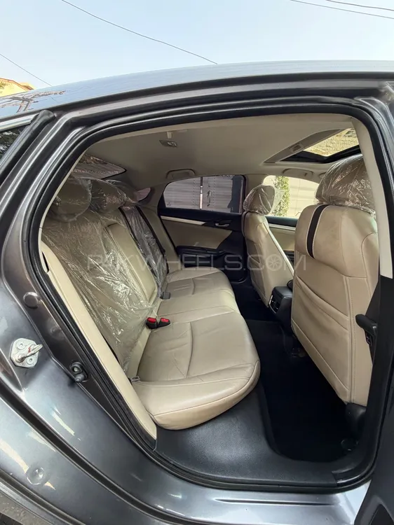 Honda Civic 2018 for Sale in Lahore Honda Civic 2018 for Sale in Lahore Image-12