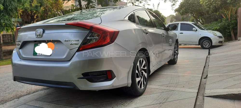 Honda Civic 2018 for Sale in Lahore Honda Civic 2018 for Sale in Lahore Image-4