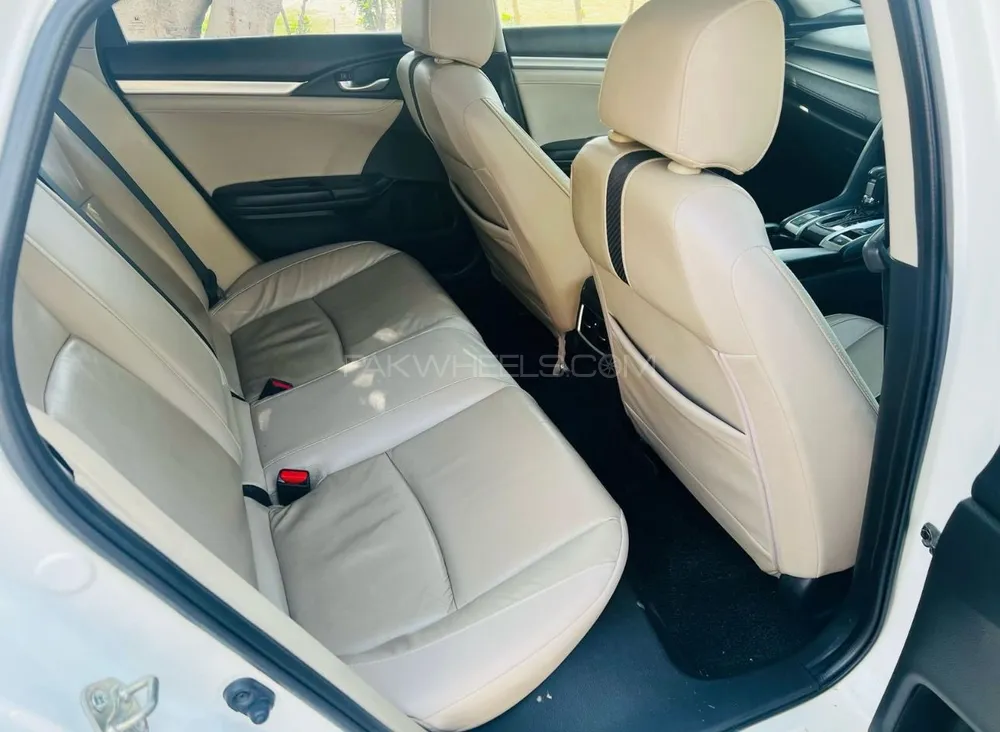 Honda Civic 2018 for Sale in Faisalabad Honda Civic 2018 for Sale in Faisalabad Image-8