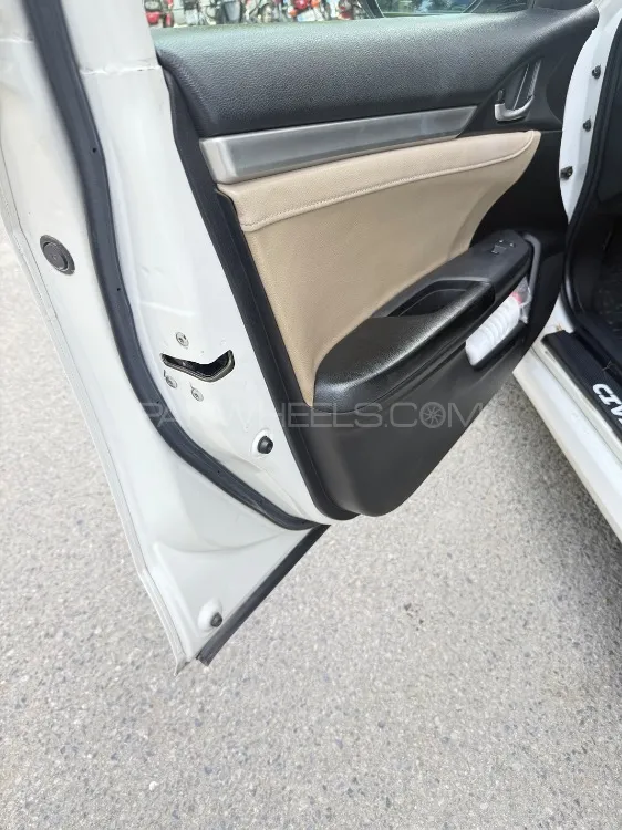 Honda Civic 2019 for Sale in Islamabad Honda Civic 2019 for Sale in Islamabad Image-5