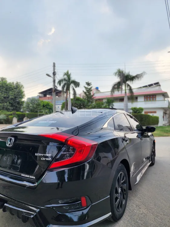 Honda Civic 2021 for Sale in Sahiwal Honda Civic 2021 for Sale in Sahiwal Image-5