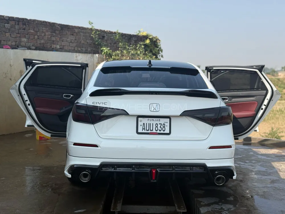 Honda Civic 2025 for Sale in Sialkot Honda Civic 2025 for Sale in Sialkot Image-2