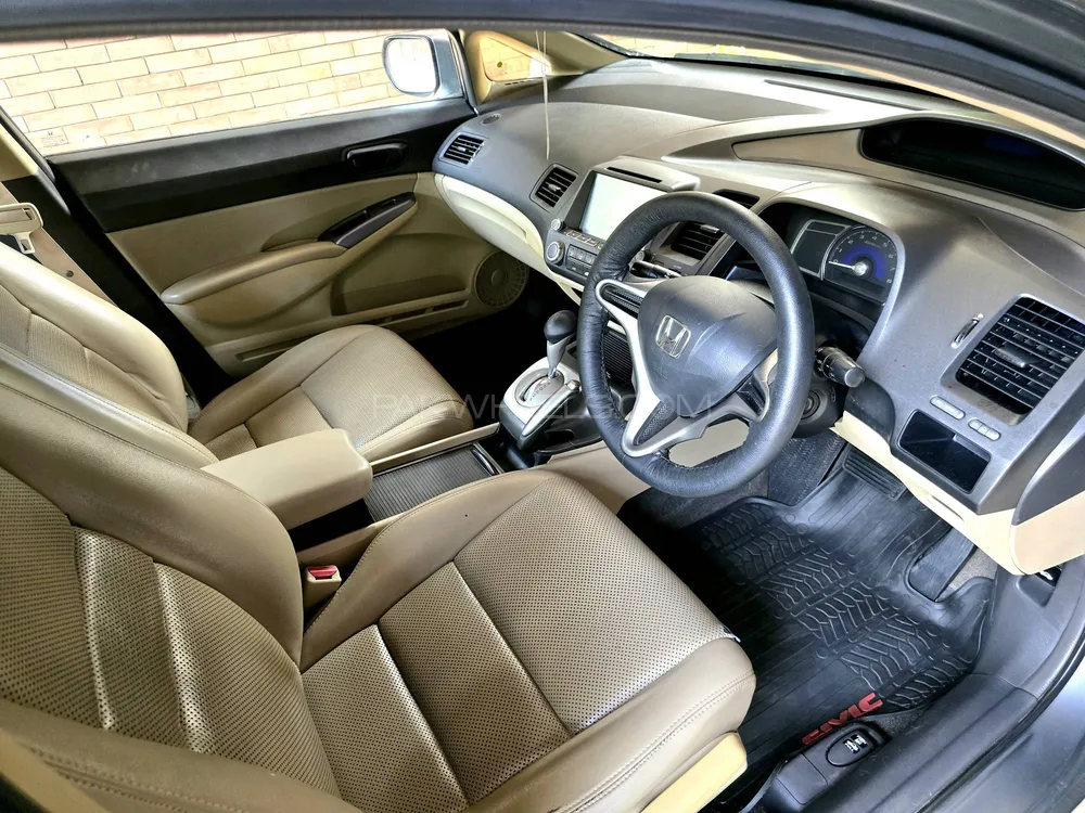 Honda Civic 2010 for Sale in Lahore Honda Civic 2010 for Sale in Lahore Image-11