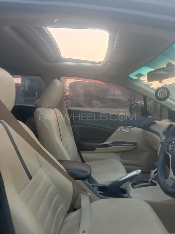 Honda Civic 2015 for Sale in Faisalabad Honda Civic 2015 for Sale in Faisalabad Image-3