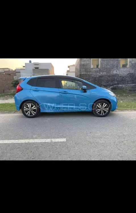 Honda Fit 2013 for Sale in Lahore Honda Fit 2013 for Sale in Lahore Image-3