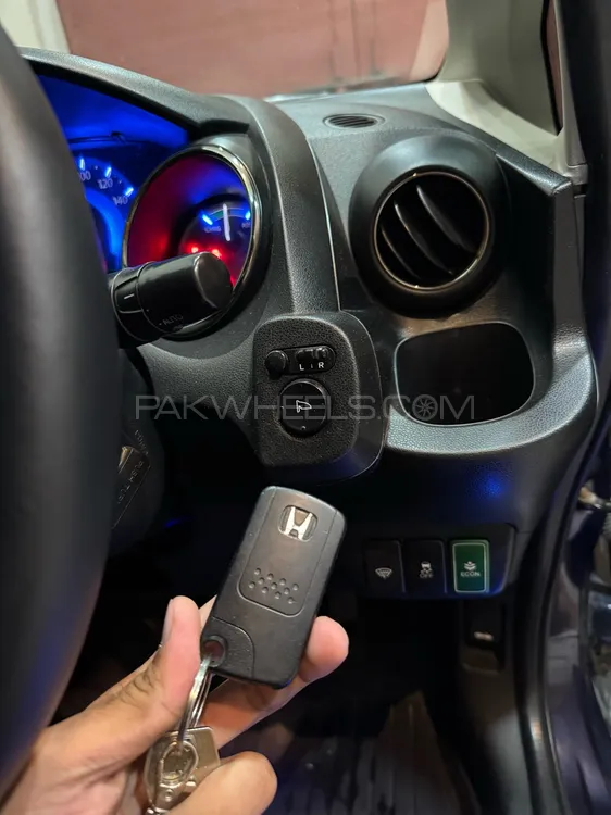 Honda Fit 2014 for Sale in Islamabad Honda Fit 2014 for Sale in Islamabad Image-15