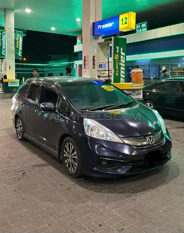 Honda Fit 2014 for Sale in Islamabad Honda Fit 2014 for Sale in Islamabad Image-4
