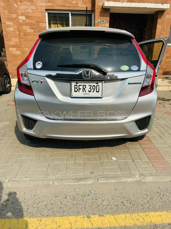 Honda Fit 2014 for Sale in Lahore Honda Fit 2014 for Sale in Lahore Image-4