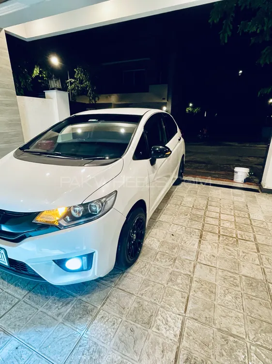 Honda Fit 2015 for Sale in Islamabad Honda Fit 2015 for Sale in Islamabad Image-4