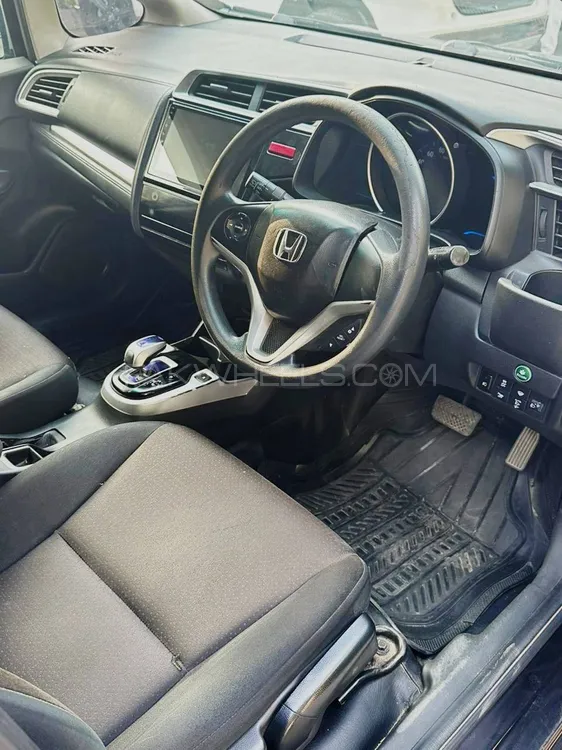 Honda Fit 2015 for Sale in Islamabad Honda Fit 2015 for Sale in Islamabad Image-14