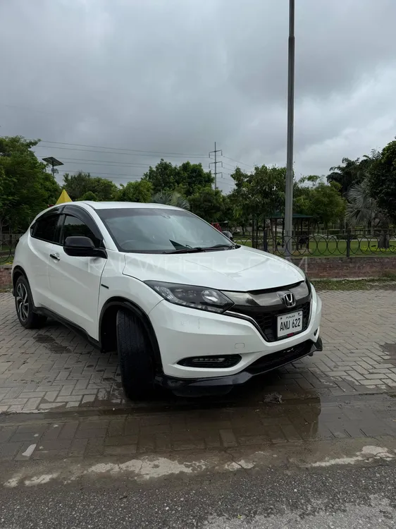 Honda Vezel 2016 for Sale in Lahore Honda Vezel 2016 for Sale in Lahore Image-4