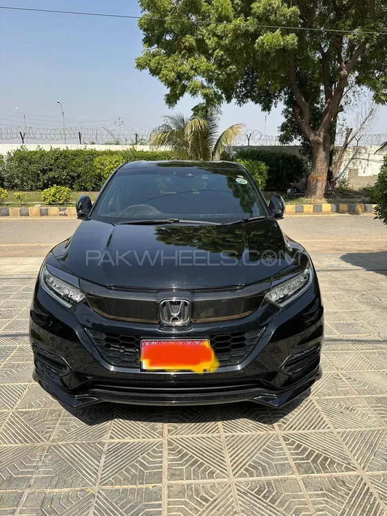 Honda Vezel 2019 for Sale in Karachi Honda Vezel 2019 for Sale in Karachi Image-1
