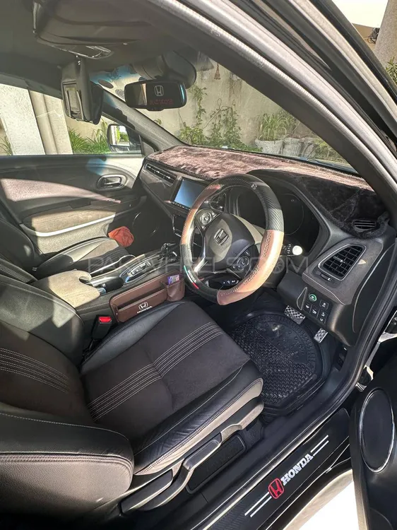 Honda Vezel 2019 for Sale in Karachi Honda Vezel 2019 for Sale in Karachi Image-3