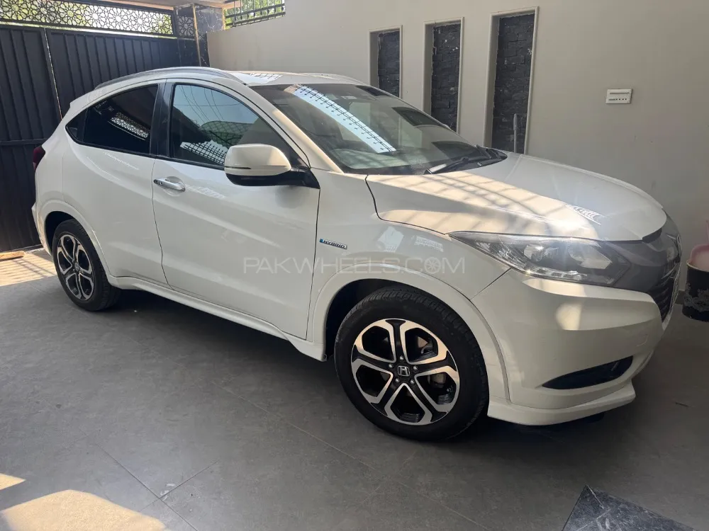 Honda Vezel 2015 for Sale in Multan Honda Vezel 2015 for Sale in Multan Image-7