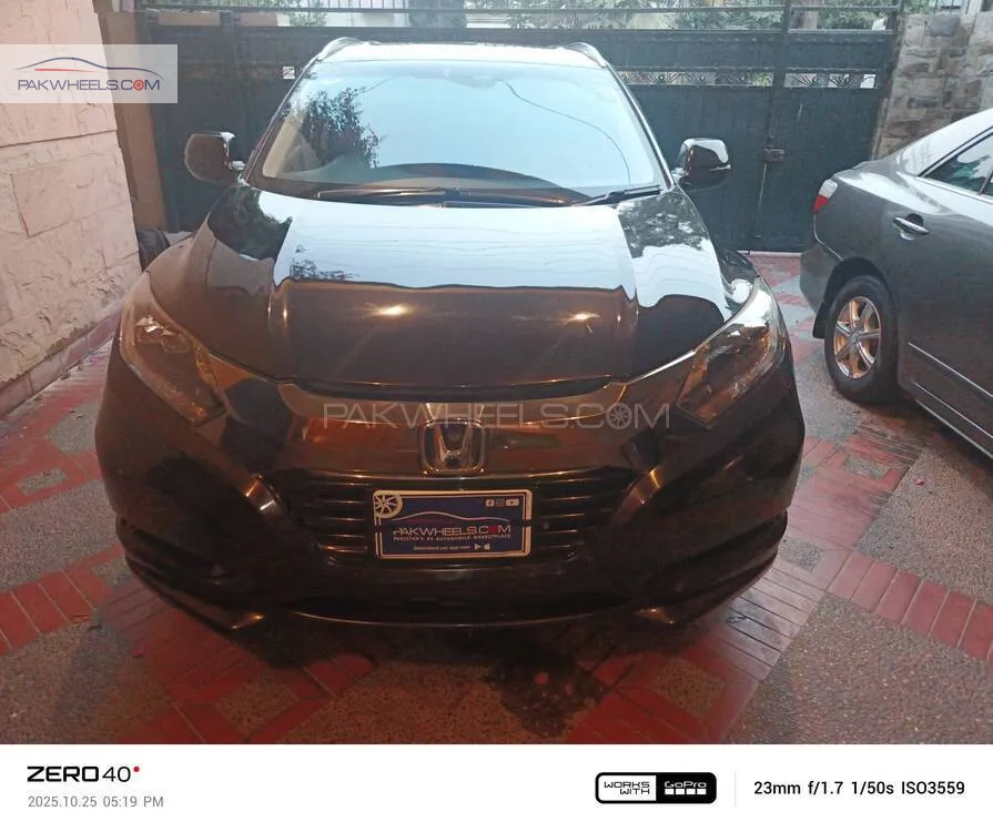 Honda Vezel 2017 for Sale in Lahore Honda Vezel 2017 for Sale in Lahore Image-1