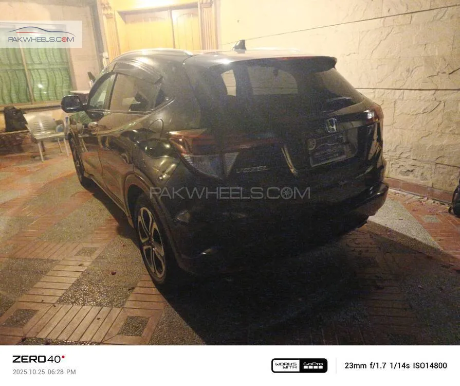 Honda Vezel 2017 for Sale in Lahore Honda Vezel 2017 for Sale in Lahore Image-5