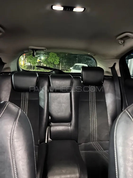 Honda Vezel 2018 for Sale in Lahore Honda Vezel 2018 for Sale in Lahore Image-6