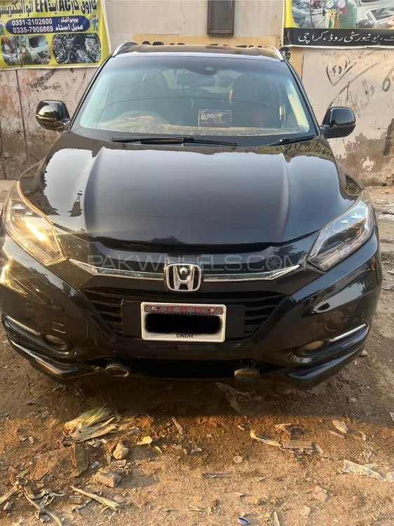 Honda Vezel 2016 for Sale in Karachi Image-1