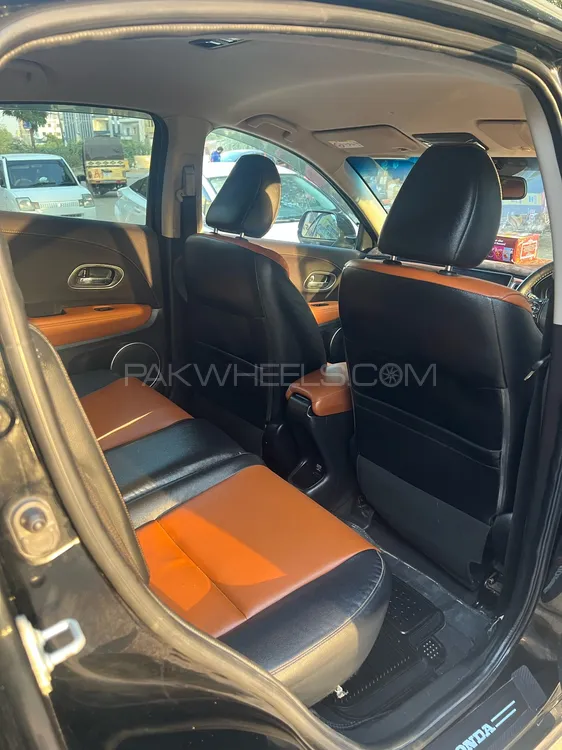 Honda Vezel 2016 for Sale in Karachi Honda Vezel 2016 for Sale in Karachi Image-8