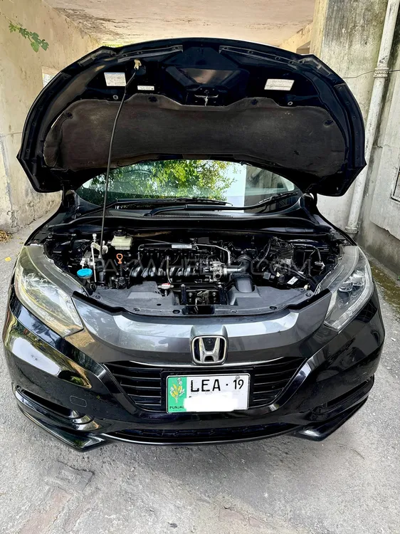 Honda Vezel 2016 for Sale in Lahore Honda Vezel 2016 for Sale in Lahore Image-7