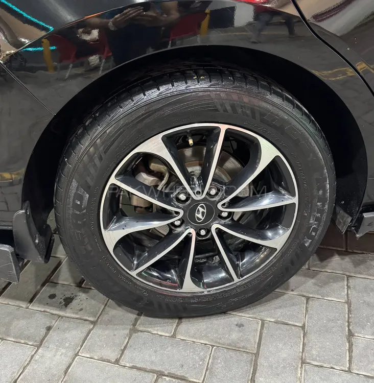 Hyundai Elantra 2021 for Sale in Lahore Hyundai Elantra 2021 for Sale in Lahore Image-9
