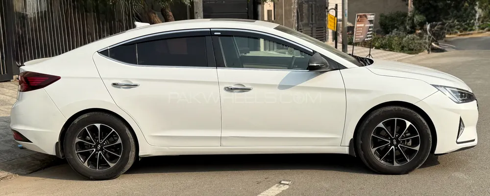 Hyundai Elantra 2021 for Sale in Faisalabad Hyundai Elantra 2021 for Sale in Faisalabad Image-4
