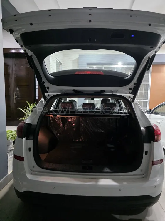 Hyundai Tucson 2023 for Sale in Multan Hyundai Tucson 2023 for Sale in Multan Image-3