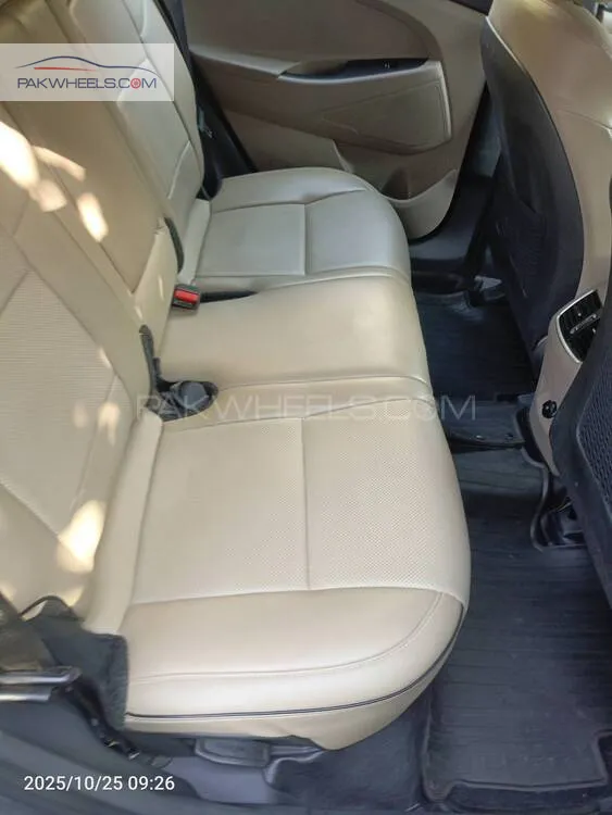 Hyundai Tucson 2023 for Sale in Multan Hyundai Tucson 2023 for Sale in Multan Image-11