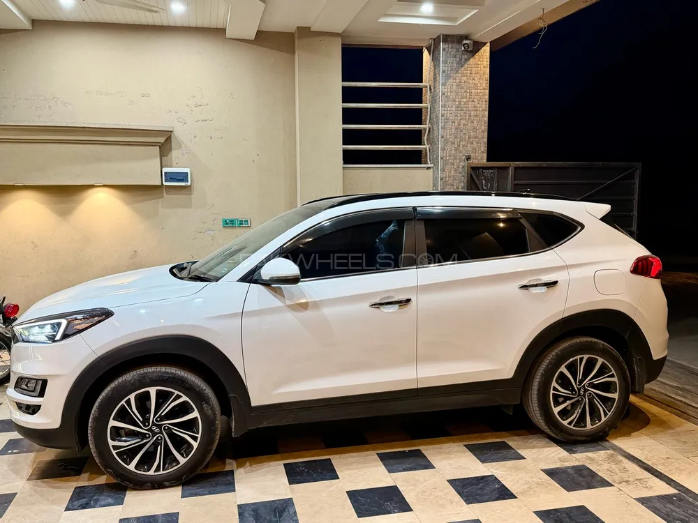 Hyundai Tucson 2023 for Sale in Faisalabad Hyundai Tucson 2023 for Sale in Faisalabad Image-4