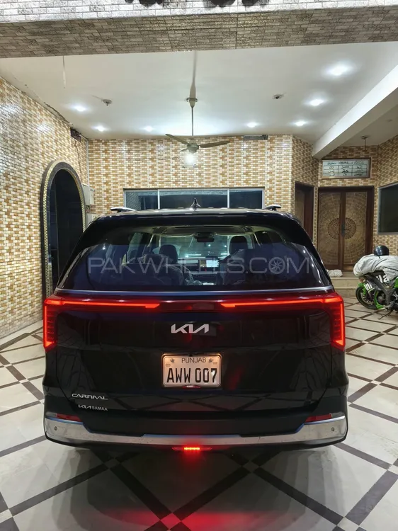 KIA Carnival 2025 for Sale in Lahore KIA Carnival 2025 for Sale in Lahore Image-2