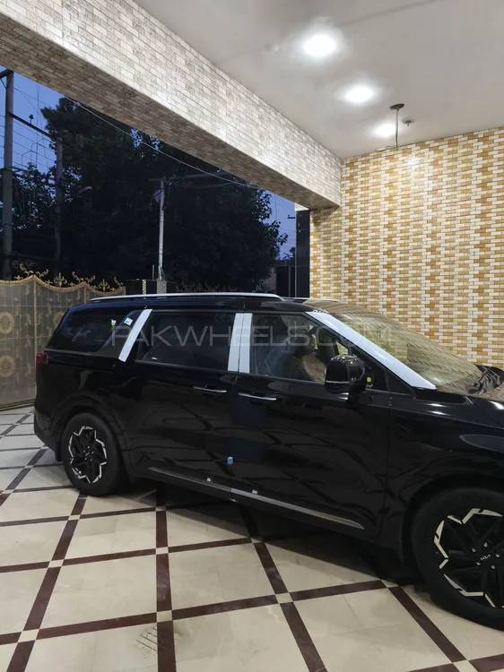 KIA Carnival 2025 for Sale in Lahore KIA Carnival 2025 for Sale in Lahore Image-13