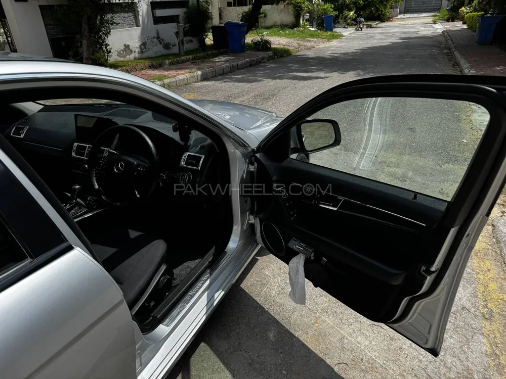 Mercedes Benz C Class 2008 for Sale in Islamabad Mercedes Benz C Class 2008 for Sale in Islamabad Image-7