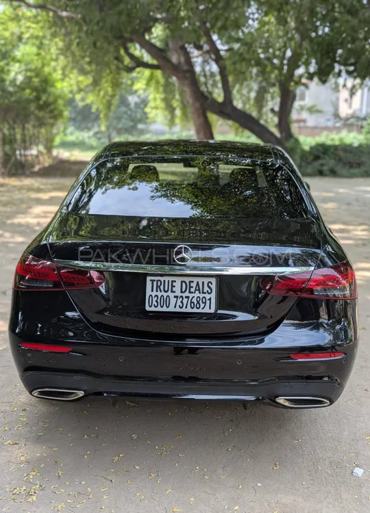 Mercedes Benz E Class 2022 for Sale in Lahore Mercedes Benz E Class 2022 for Sale in Lahore Image-4