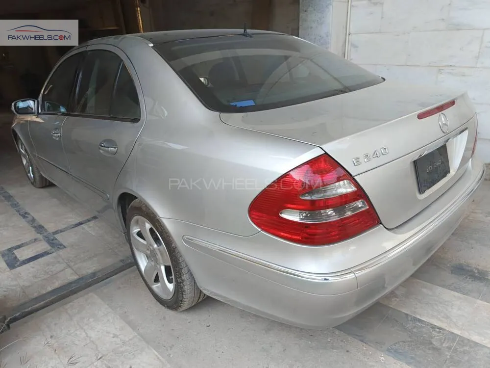 Mercedes Benz E Class 2004 for Sale in Rawalpindi Mercedes Benz E Class 2004 for Sale in Rawalpindi Image-6